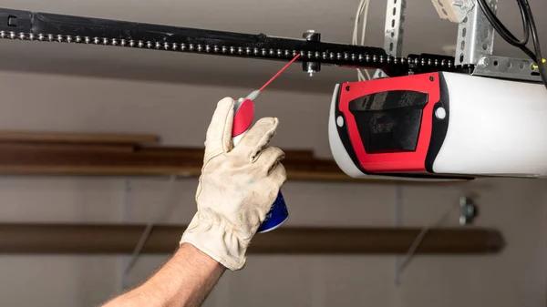 Why Hiring Garage Door Pros Is Worth Every Penny